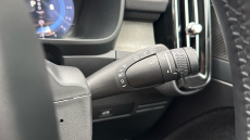 Volvo XC40 2.0 B3P Ultra Dark 5dr Auto Petrol Estate